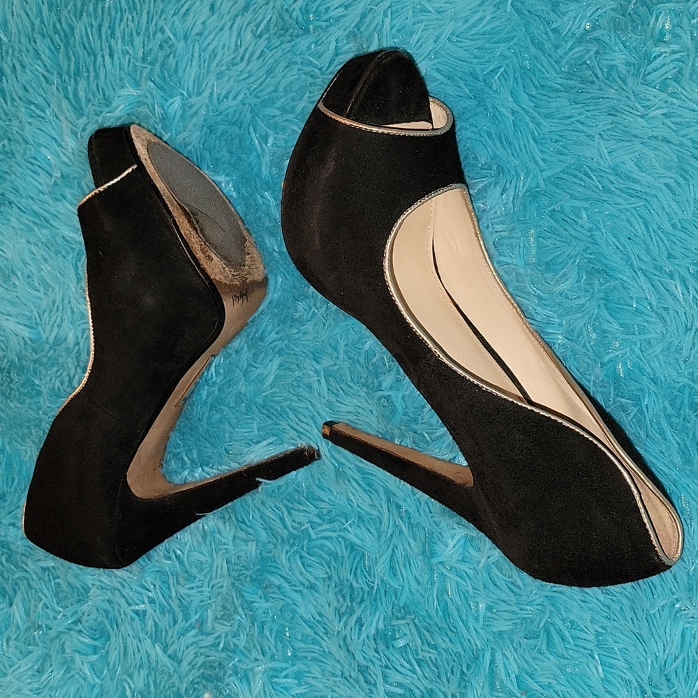 Classiques Entier Black Heels Gold Trim Size 10 - image 4